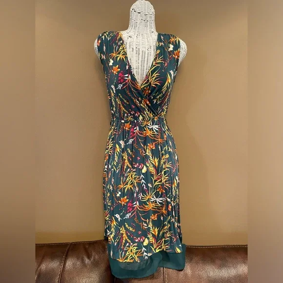 Modcloth | Dresses | Modcloth Green Floral Knee Length Sheath Dress |  Poshmark